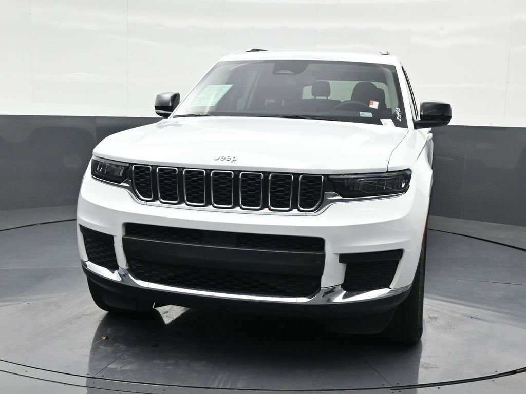 Used 2023 Jeep Grand Cherokee L Laredo image 9