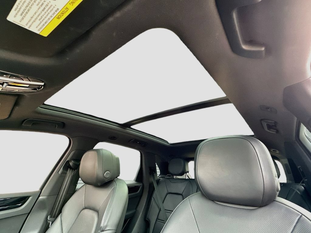 Certified 2023 Porsche Cayenne AWD/4WD image 14
