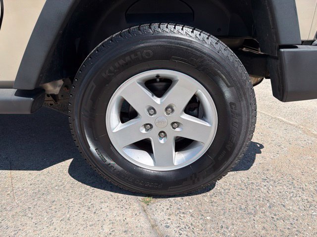 Used 2016 Jeep Wrangler Sport w/ Quick Order Package 24S AWD/4WD image 9