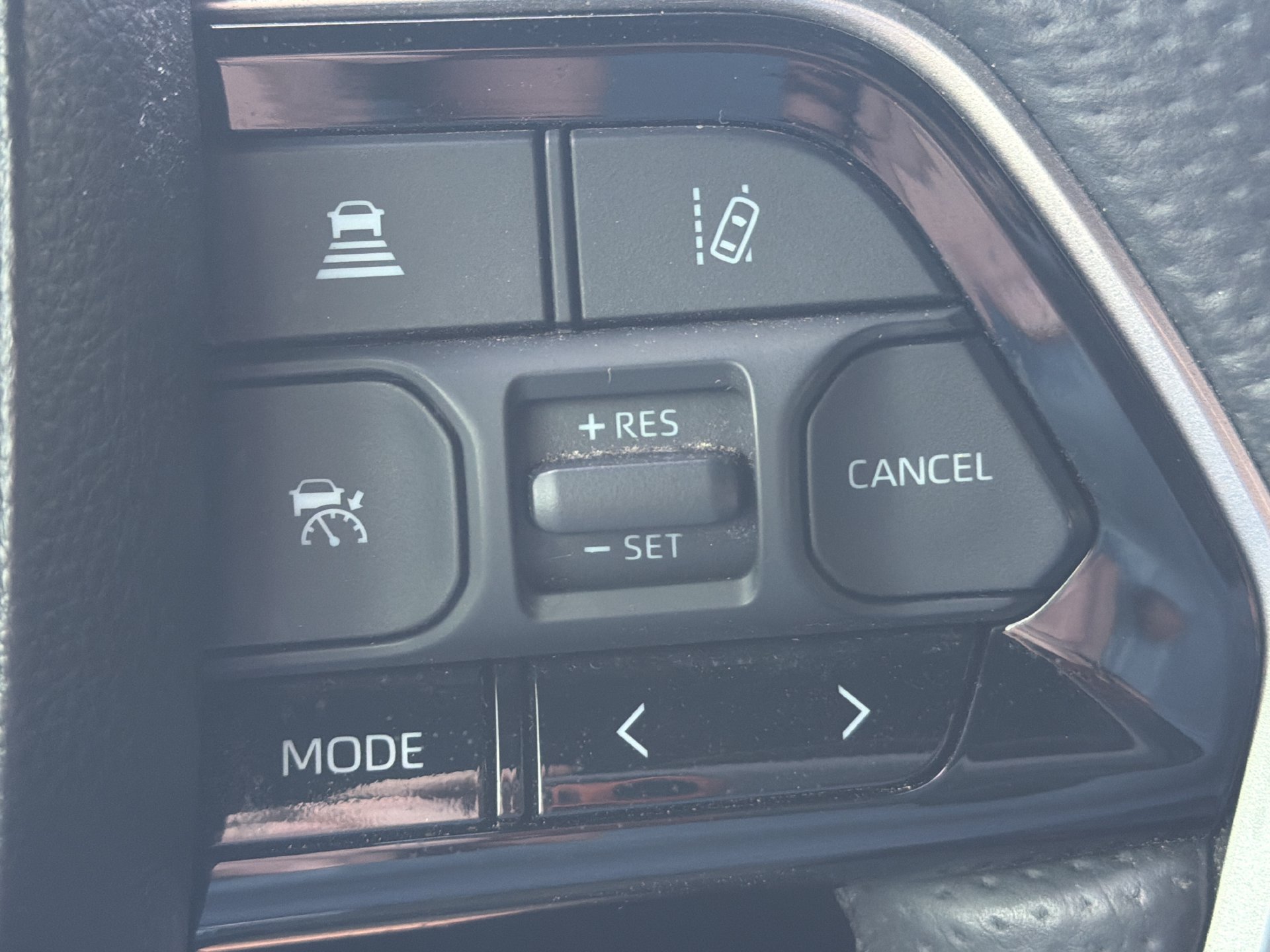 Used 2025 Toyota Tundra Platinum AWD/4WD image 28