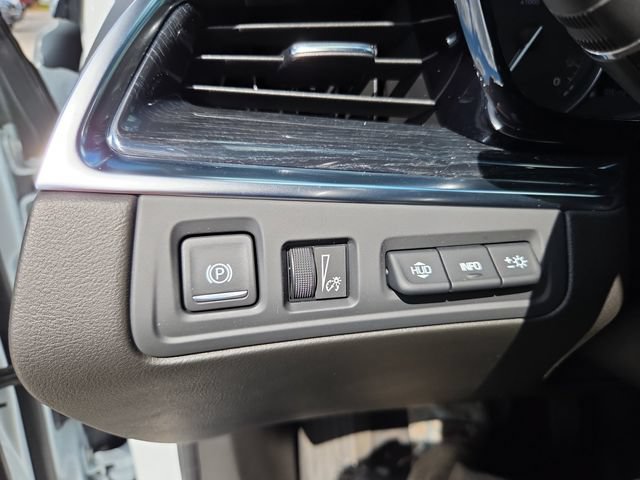 Certified 2026 Cadillac XT5 Premium Luxury w/ Driver Assist Package AWD/4WD image 24