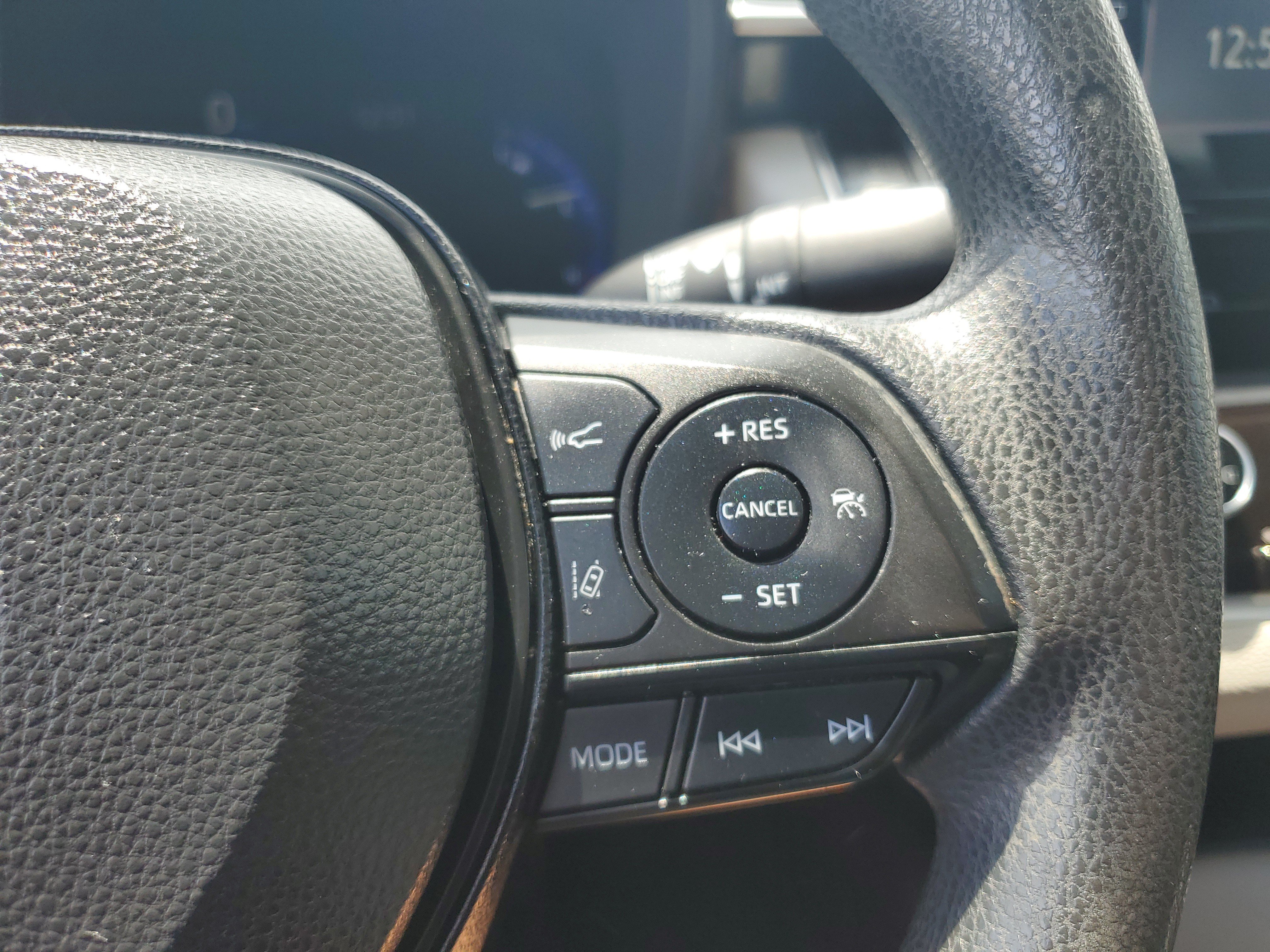 Used 2020 Toyota Corolla LE w/ Carpet Mat Package (TMS) FWD image 20