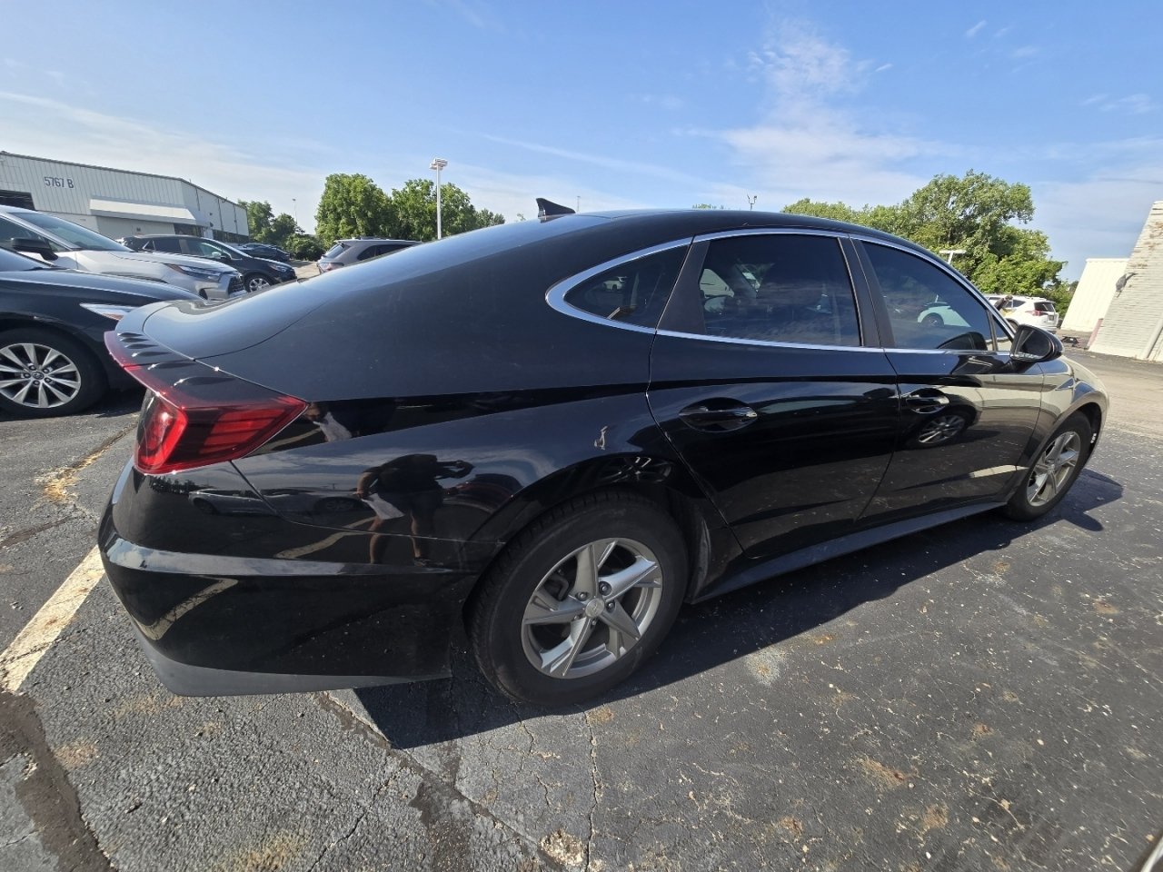 Used 2020 Hyundai Sonata SE w/ Preferred Accessory Package FWD image 8