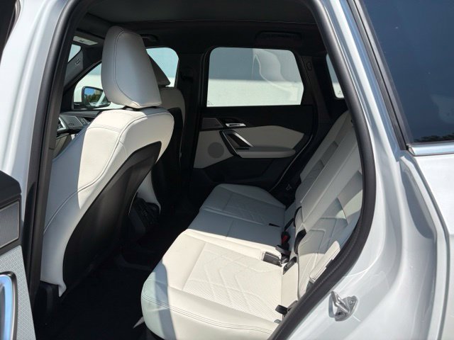 New 2027 BMW X1 xDrive28i AWD/4WD image 11