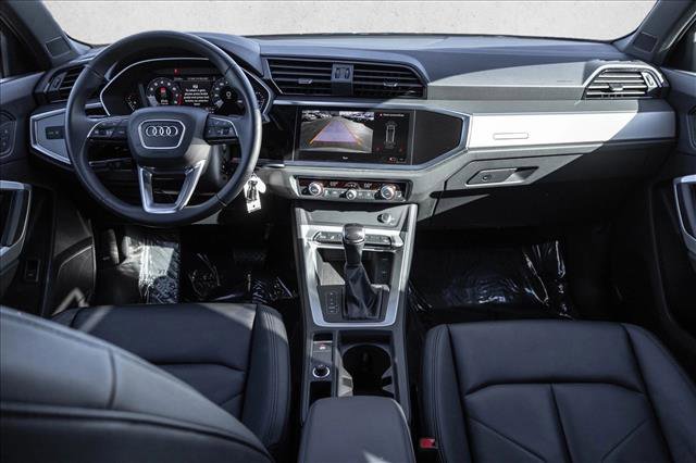 Used 2025 Audi Q3 2.0T Premium image 20
