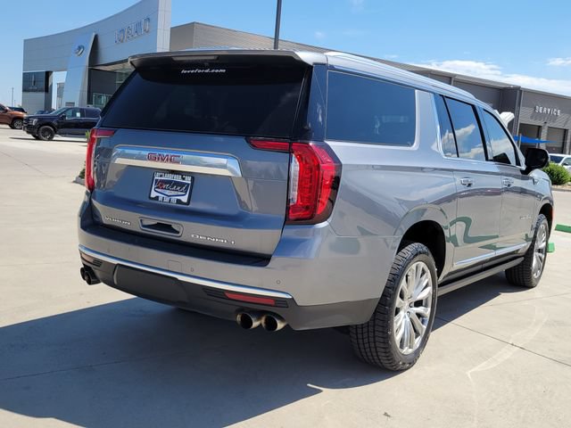 Used 2022 GMC Yukon XL Denali AWD/4WD image 3