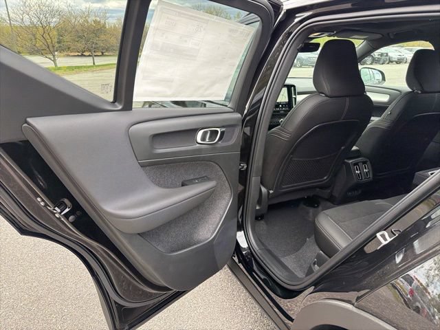 New 2026 Volvo XC40 B5 Ultra w/ Protection Package Premier AWD/4WD image 10