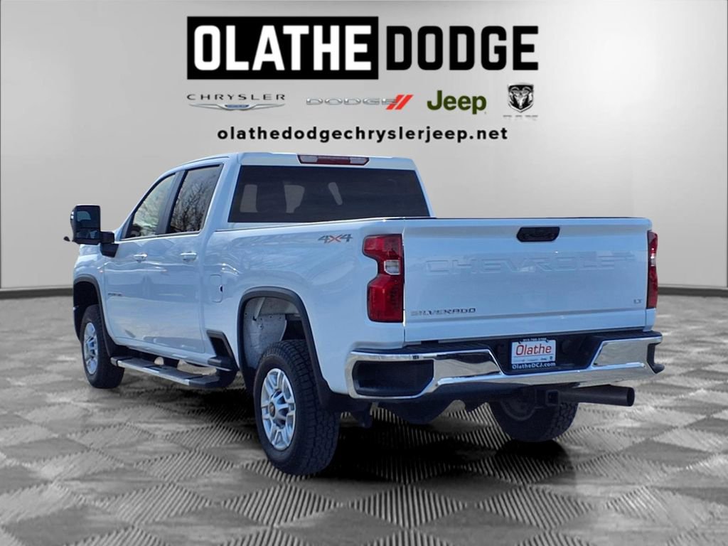 Used 2025 Chevrolet Silverado 2500 LT w/ Convenience Package image 3