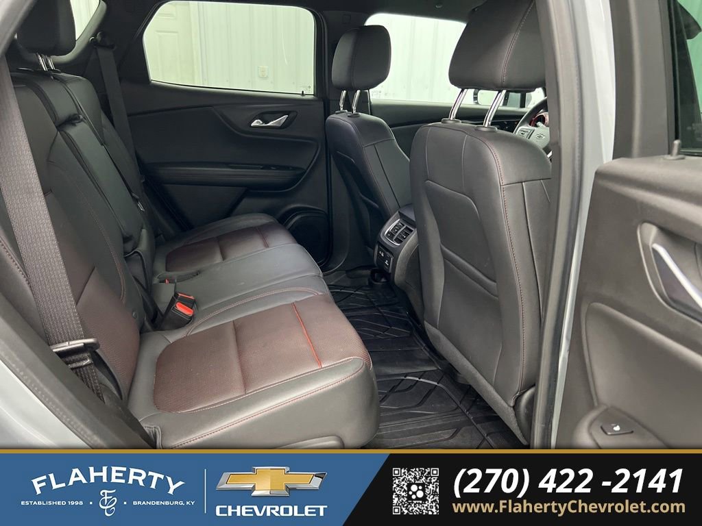 Used 2024 Chevrolet Blazer RS w/ Enhanced Convenience Package FWD image 13