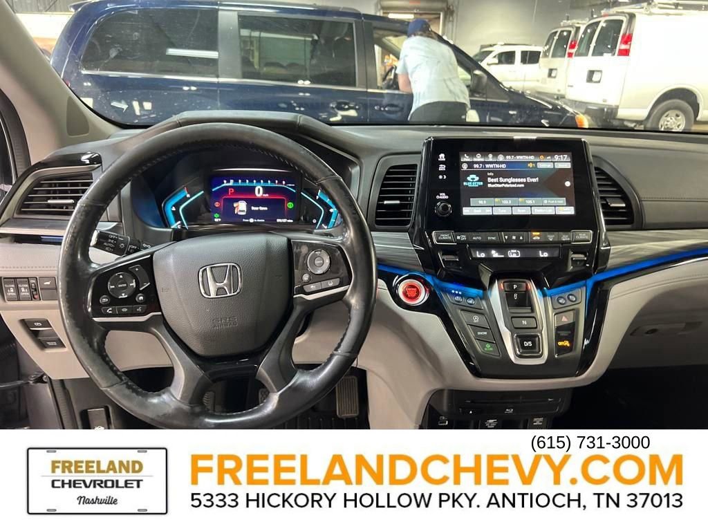 Used 2023 Honda Odyssey Elite image 25