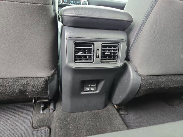 Used 2023 Toyota RAV4 XLE AWD/4WD image 30