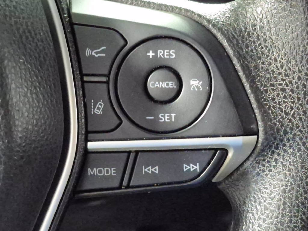 Used 2023 Toyota Camry LE FWD image 13