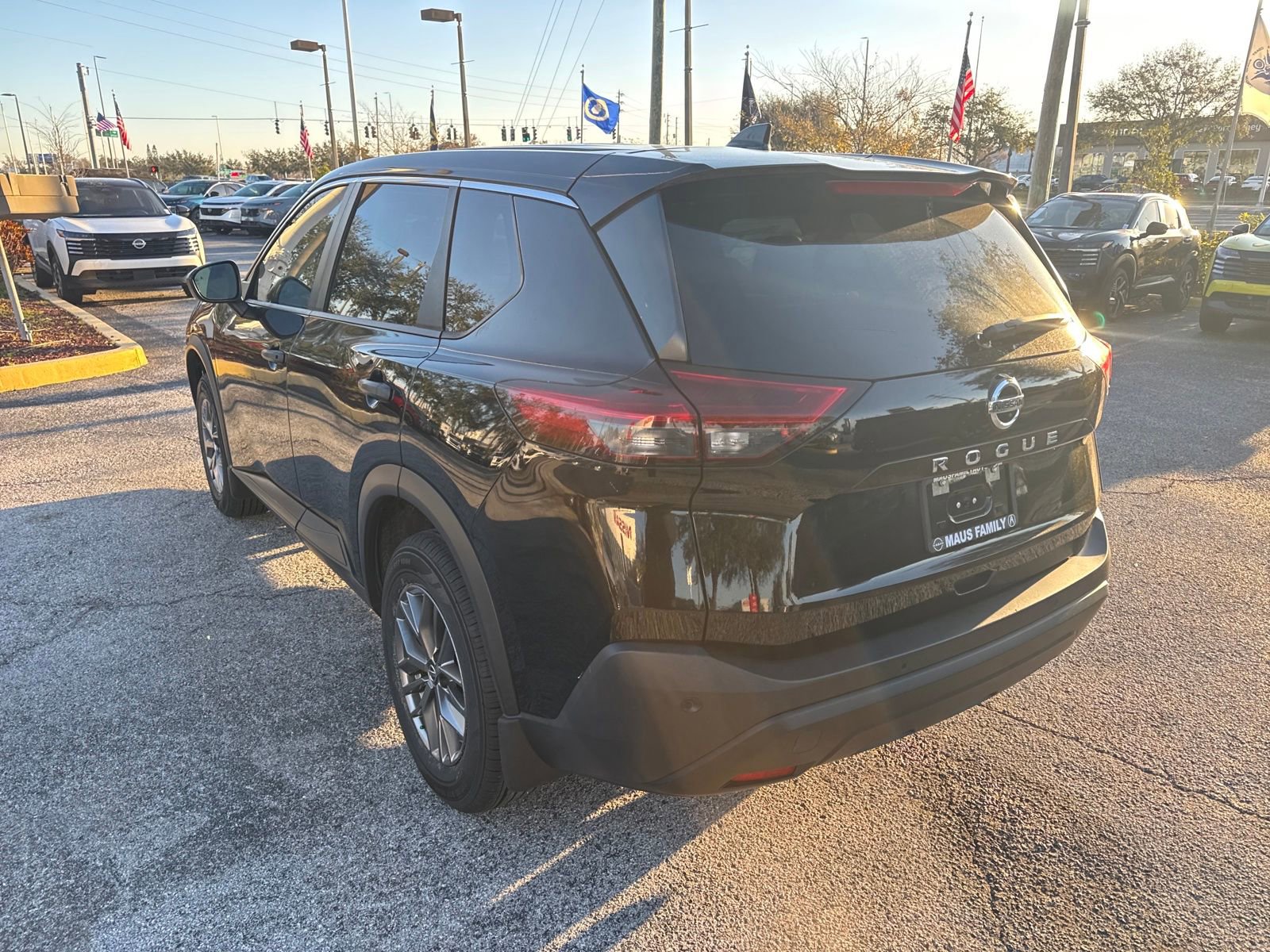 Certified 2021 Nissan Rogue S image 7