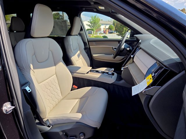 New 2027 Volvo XC90 B6 Plus AWD/4WD image 18