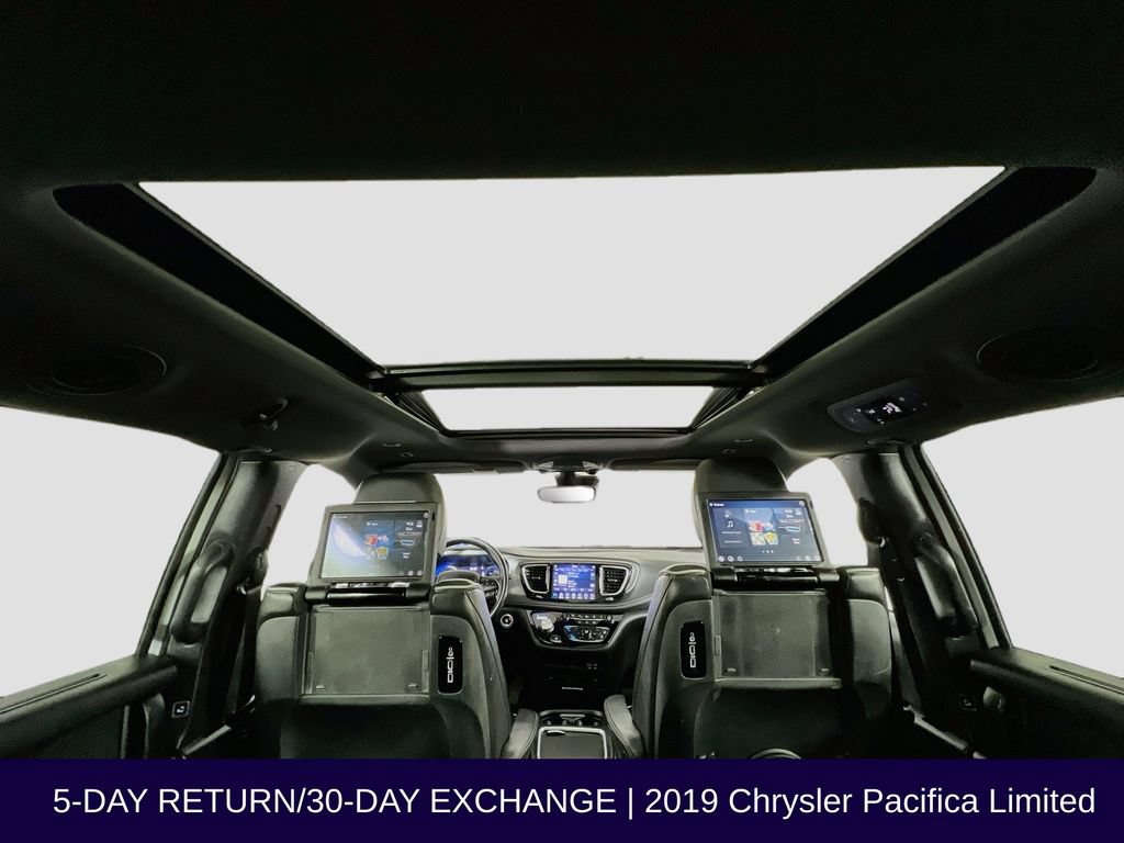 Used 2019 Chrysler Pacifica Limited w/ Advanced Safetytec Group FWD image 43