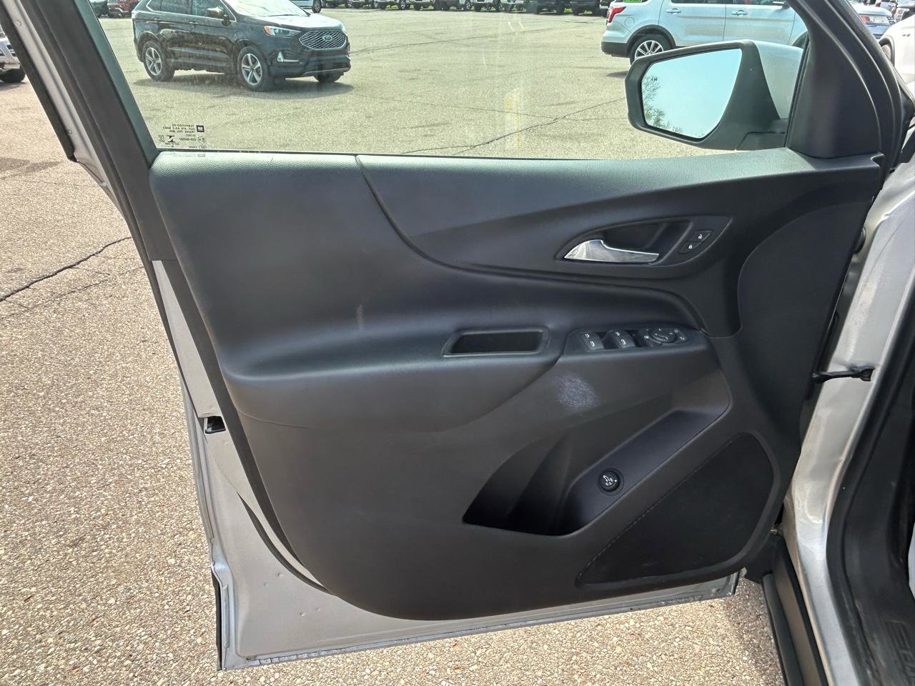 Used 2019 Chevrolet Equinox LT AWD/4WD image 14