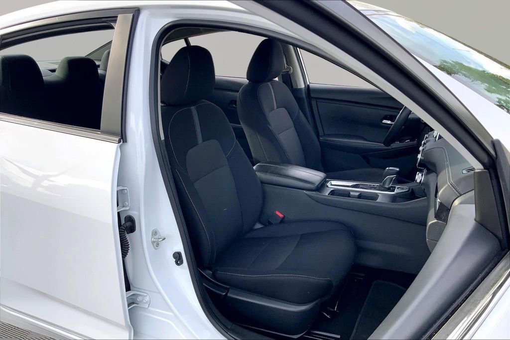 Used 2024 Nissan Sentra SV image 18