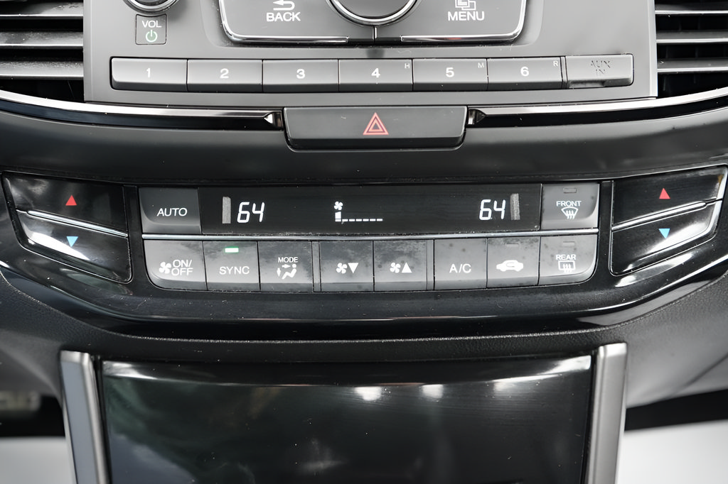 Used 2017 Honda Accord Sport image 32