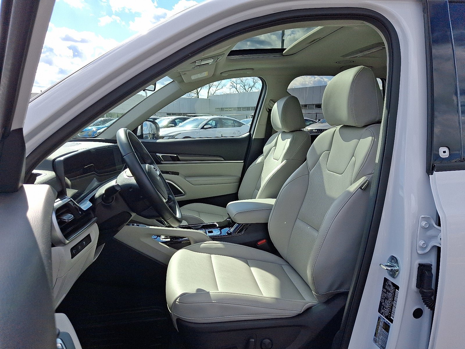 Used 2023 Kia Telluride S w/ S Sunroof Package AWD/4WD image 14