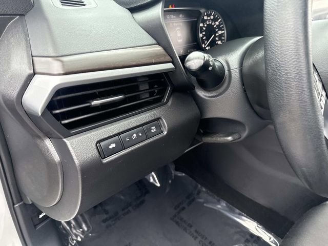 Used 2024 Nissan Altima 2.5 SV image 23