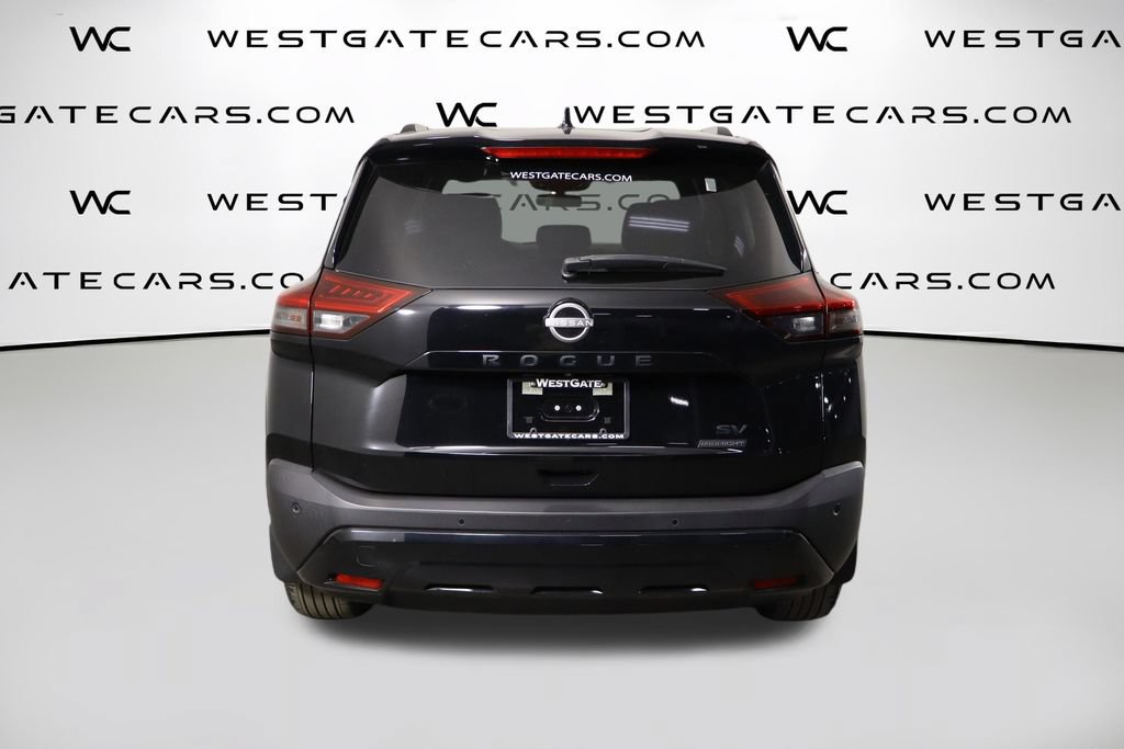 Used 2023 Nissan Rogue SV w/ SV Premium B Package FWD image 4