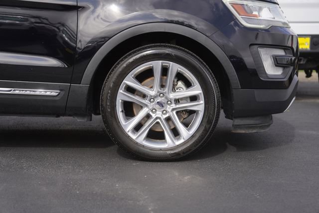 Used 2017 Ford Explorer Limited image 4