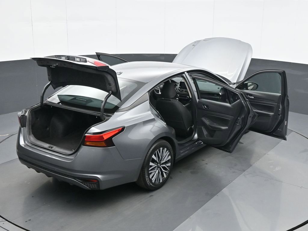 Used 2024 Nissan Altima 2.5 SV image 39