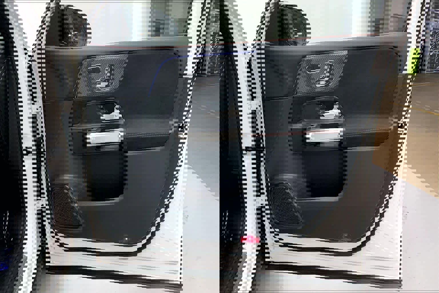 Used 2025 Mercedes-Benz GLB 250 image 10