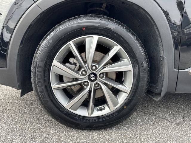 Used 2019 Hyundai Santa Fe SEL image 11