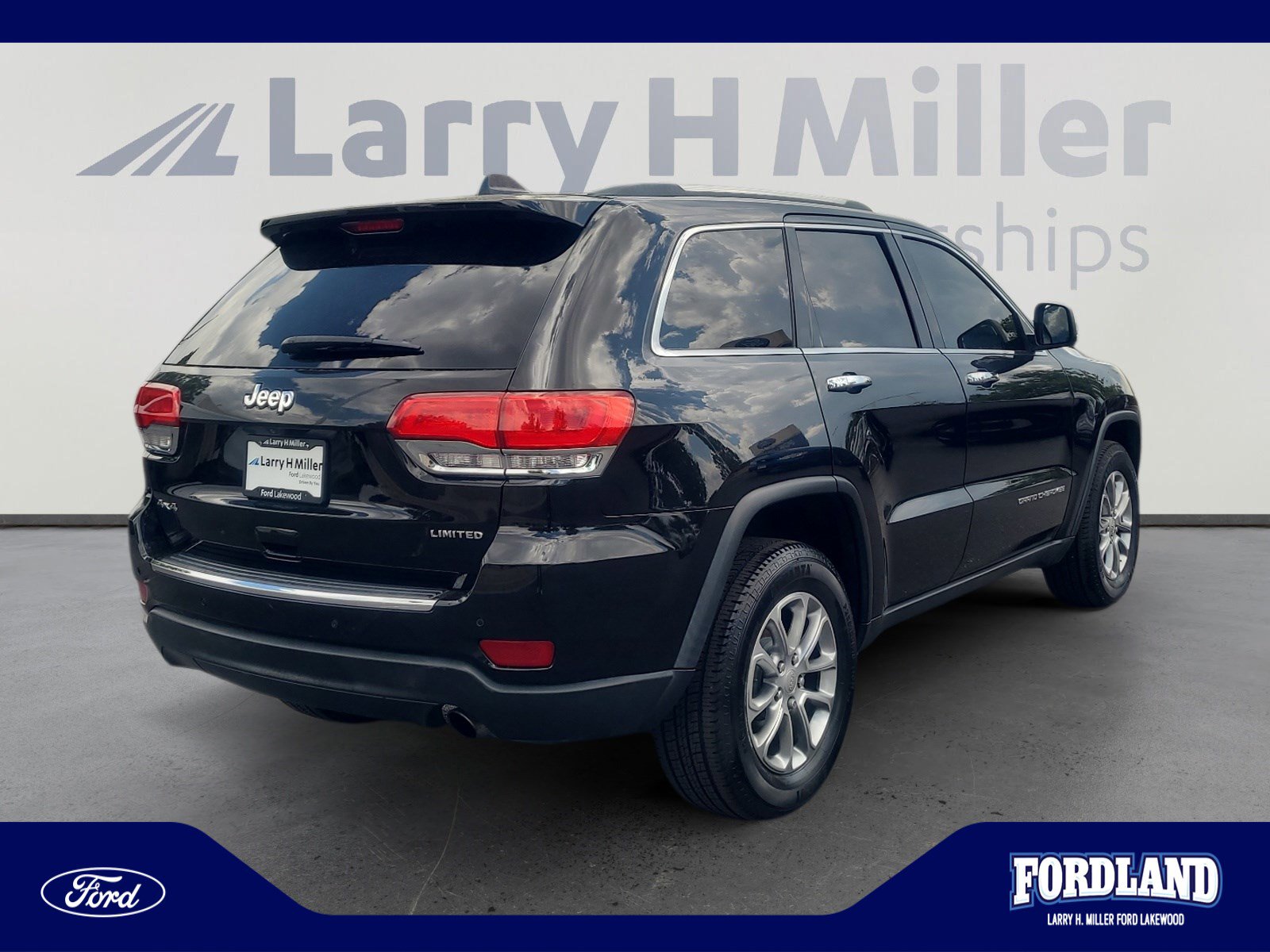 Used 2015 Jeep Grand Cherokee Limited w/ Luxury Group II AWD/4WD image 5