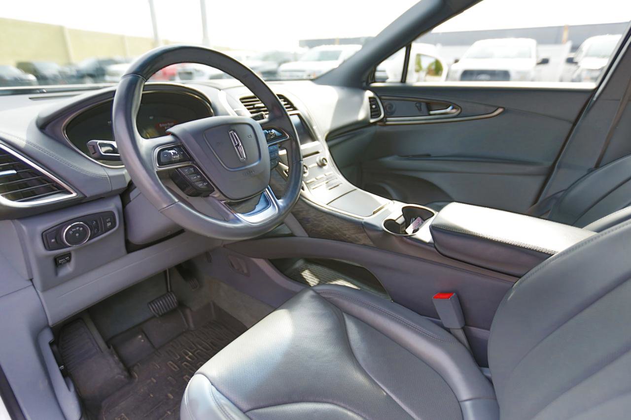 Used 2019 Lincoln Nautilus Reserve image 4