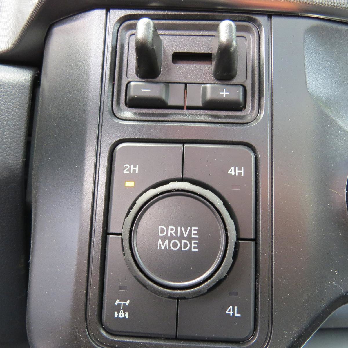 New 2025 Ford F250 Platinum image 26