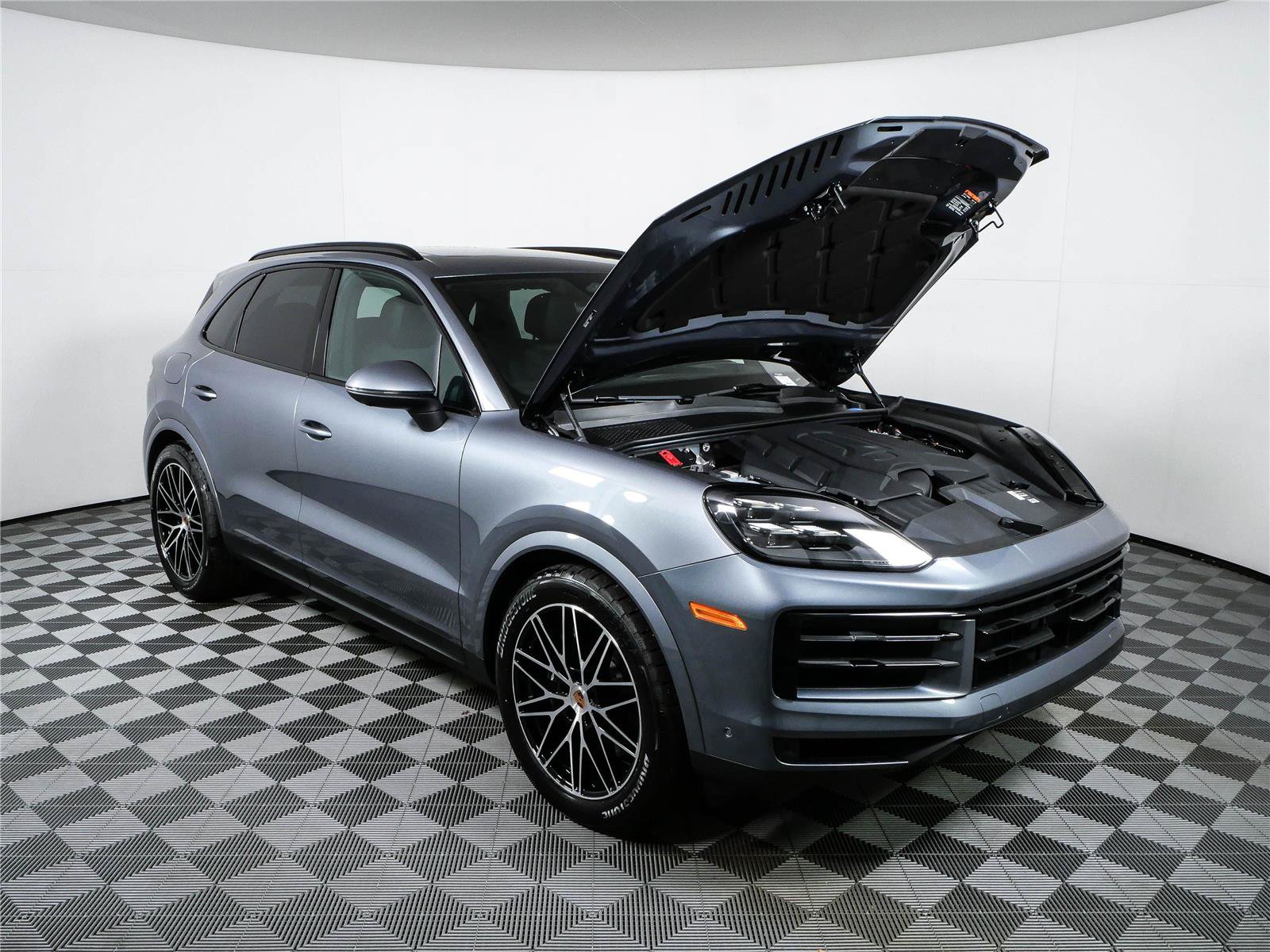 New 2026 Porsche Cayenne AWD/4WD image 36