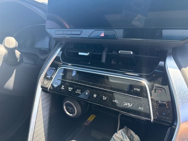Used 2024 Toyota Venza Nightshade AWD/4WD image 7