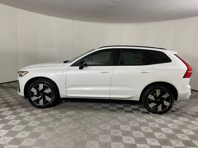 Certified 2024 Volvo XC60 T8 Plus w/ Protection Package AWD/4WD image 12