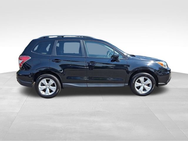 Used 2016 Subaru Forester 2.5i Premium w/ All-Weather Package AWD/4WD image 9