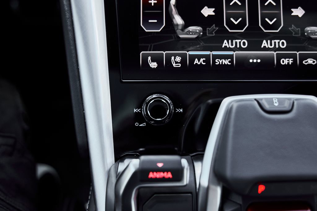 Used 2019 Lamborghini Urus AWD/4WD image 73