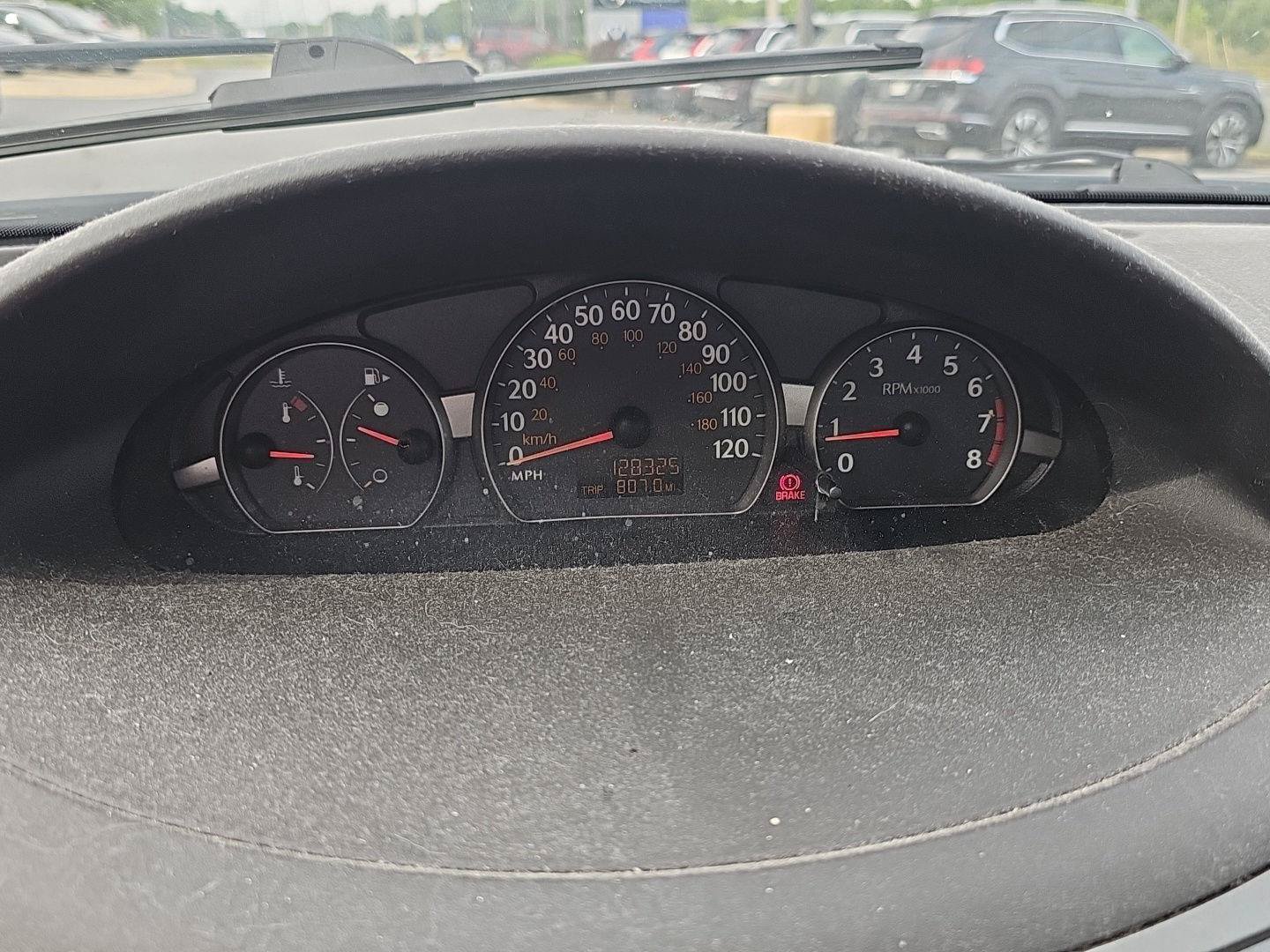 Used 2004 Saturn ION Level 2 w/ Power Pkg FWD image 8