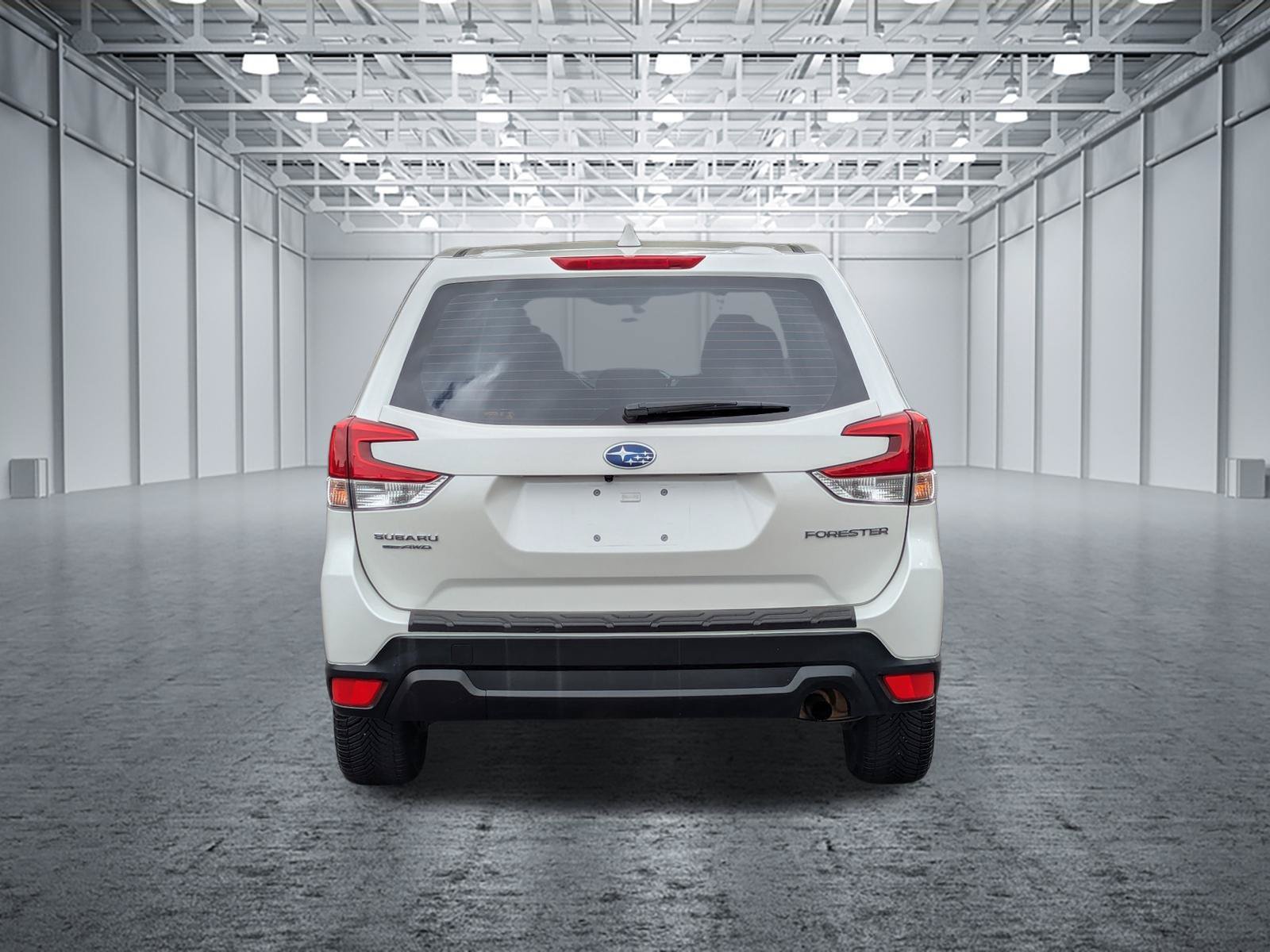 Used 2022 Subaru Forester 2.5i Limited AWD/4WD image 4