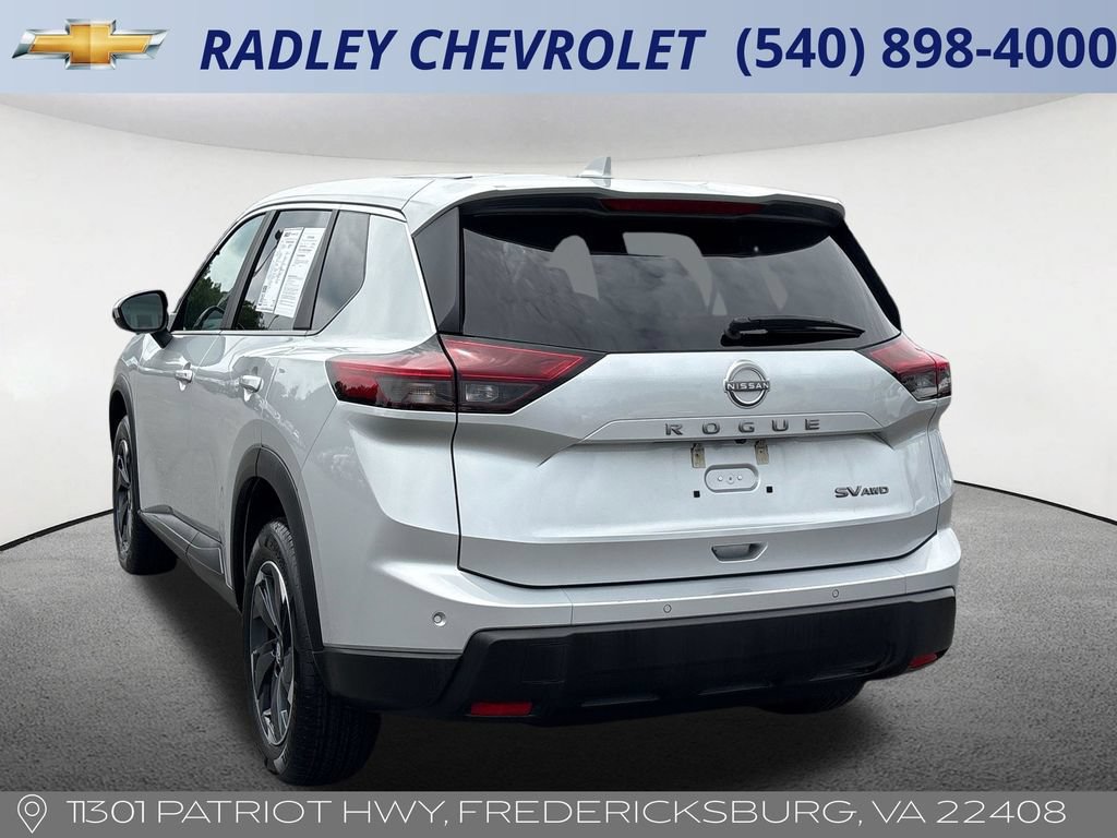 Used 2024 Nissan Rogue SV AWD/4WD image 28