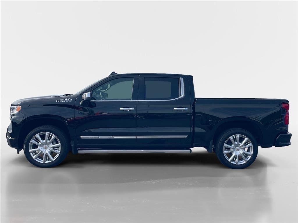Used 2025 Chevrolet Silverado 1500 High Country AWD/4WD image 4