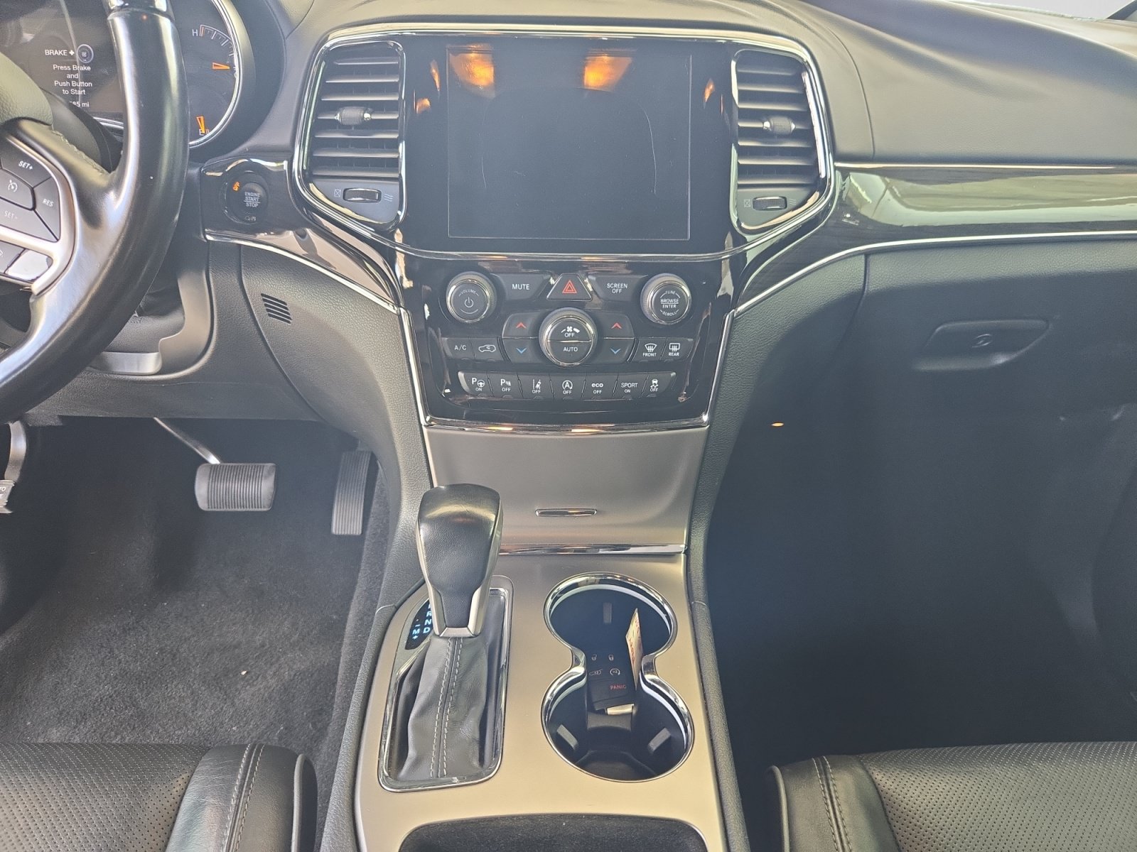 Used 2020 Jeep Grand Cherokee Overland RWD image 12