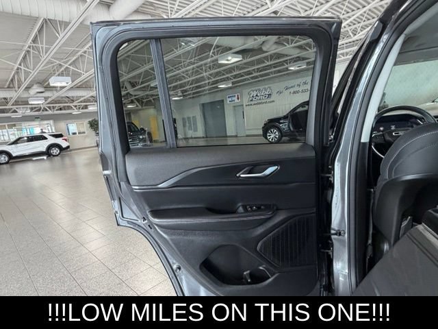 Used 2023 Jeep Grand Cherokee Laredo w/ Trailer Tow Prep Group (B) AWD/4WD image 22
