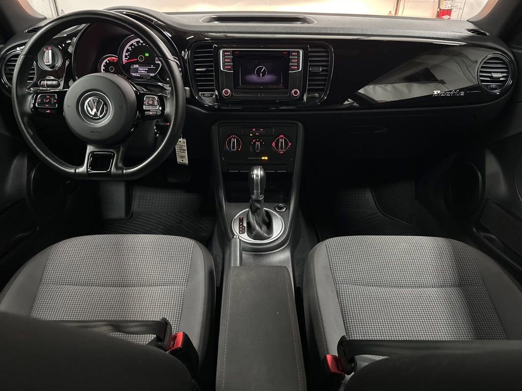 Used 2019 Volkswagen Beetle 2.0T S image 23