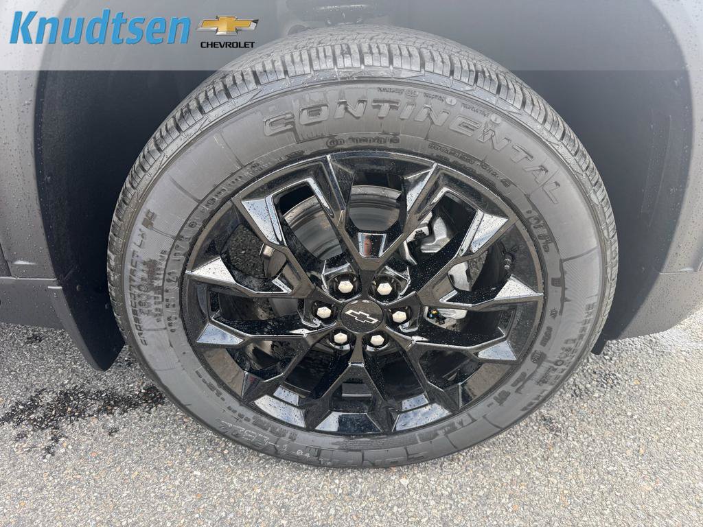New 2026 Chevrolet Traverse LT w/ Midnight/Sport Edition AWD/4WD image 9