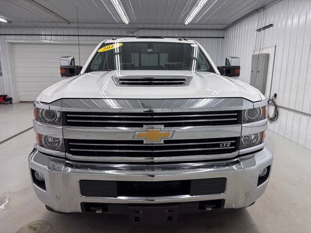 Used 2018 Chevrolet Silverado 2500 LTZ w/ LTZ Plus Package AWD/4WD image 2