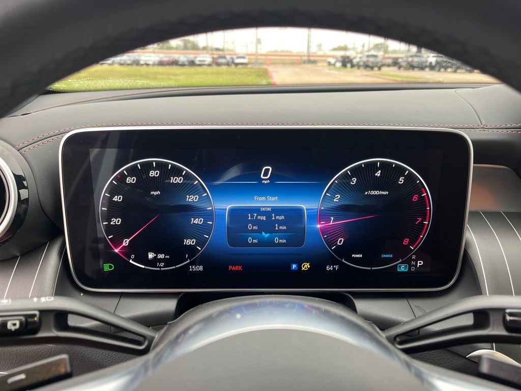 Used 2024 Mercedes-Benz GLC 300 4MATIC image 12