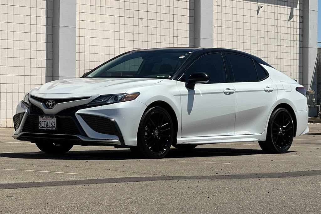 Used 2023 Toyota Camry XSE FWD image 10