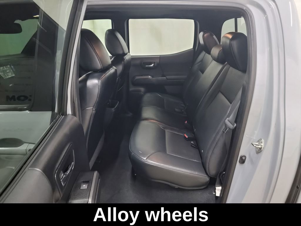 Used 2019 Toyota Tacoma TRD Off-Road image 10