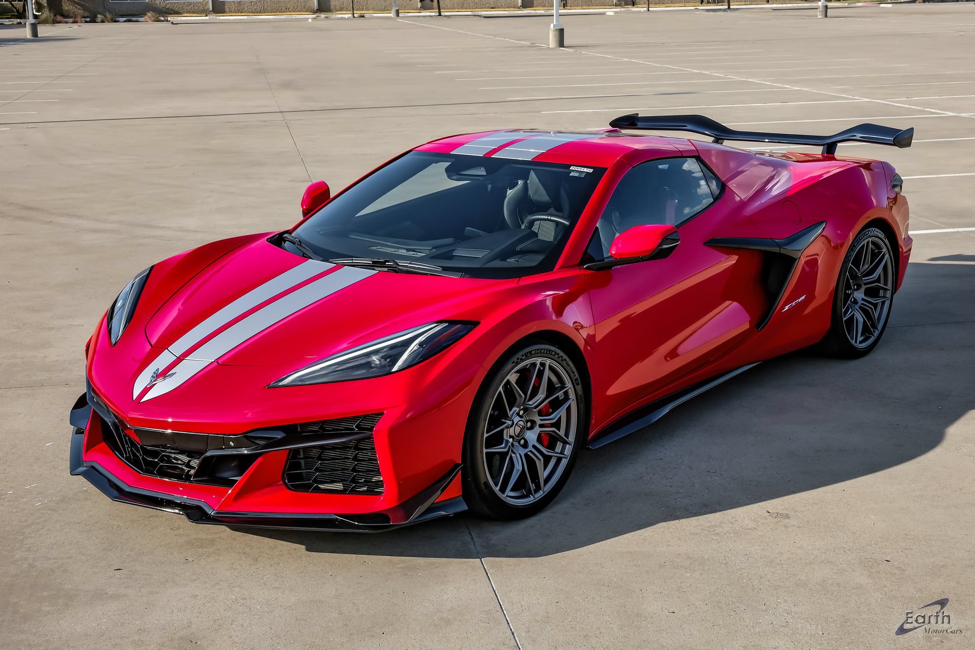 Used 2024 Chevrolet Corvette Z06 w/ Z07 Performance Package RWD image 6